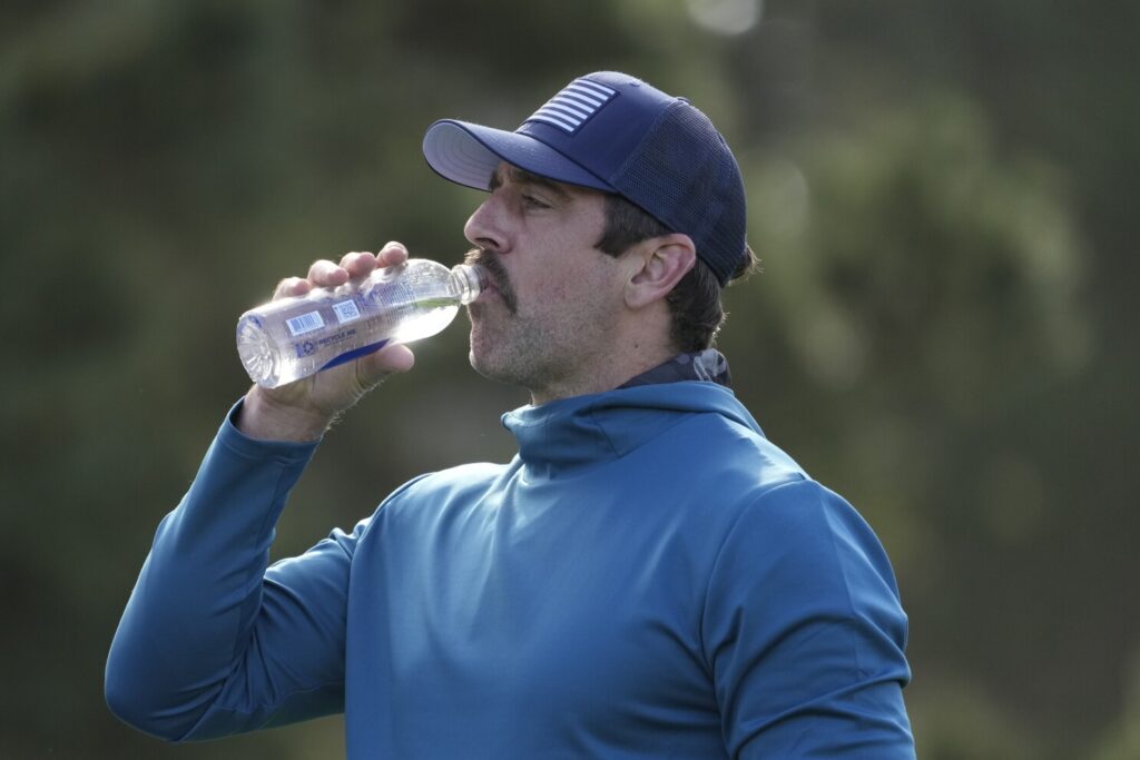 Aaron Rodgers Pittsburgh Steelers drinking Cayenne Pepper Water